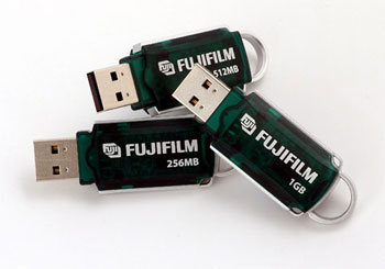 Fujifilm   USB 2.0  