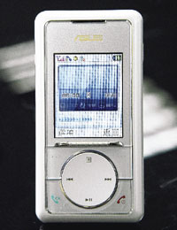  Asus J206,   iPod